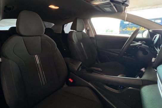 Hyundai Elantra #12