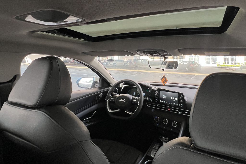 Hyundai Elantra #8