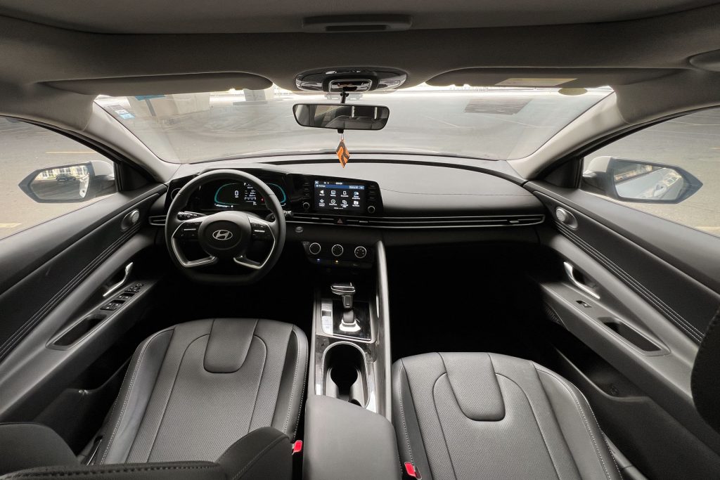 Hyundai Elantra #9