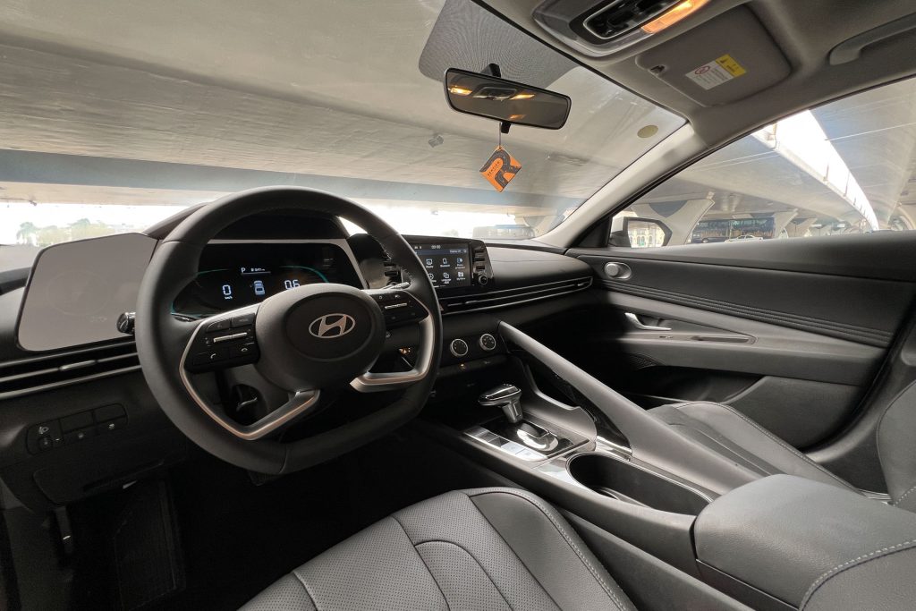 Hyundai Elantra #11