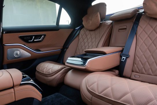Mercedes S500 #17