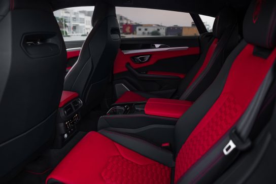 Lamborghini Urus #4