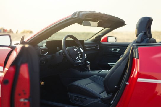 Ford Mustang GT #10