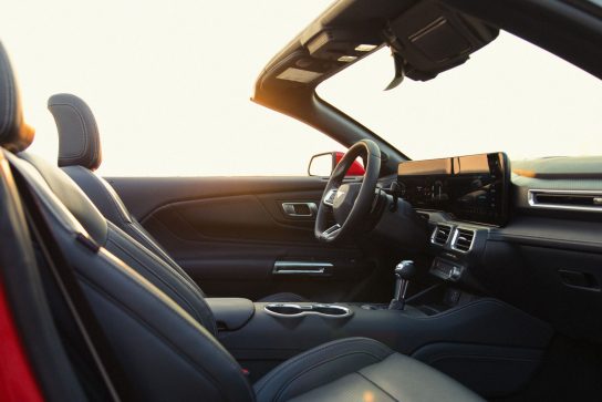 Ford Mustang GT #12